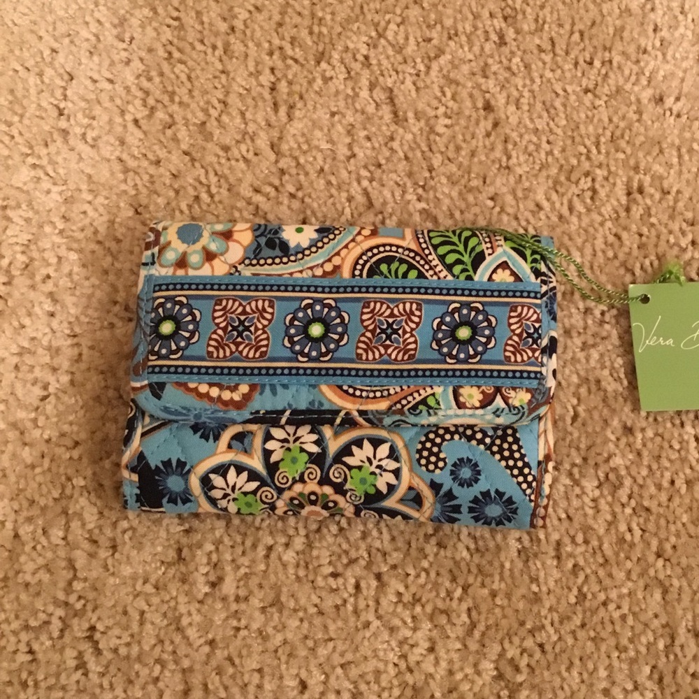Vera Bradley euro wallet